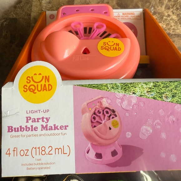 NIB bubble machine - Picture 1 of 2